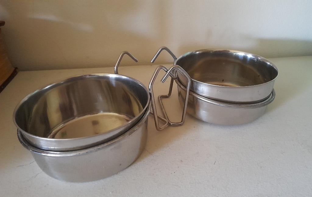 Beeztees CoopCup Inox met houder hondenvoerbak, Dieren en Toebehoren, Hondenvoerbakken en Drinkbakken, Ophalen of Verzenden, Gebruikt