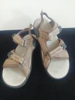 Quechua Decatlon sandalen 39, Beige, Zo goed als nieuw, Quechua, Sandalen of Muiltjes