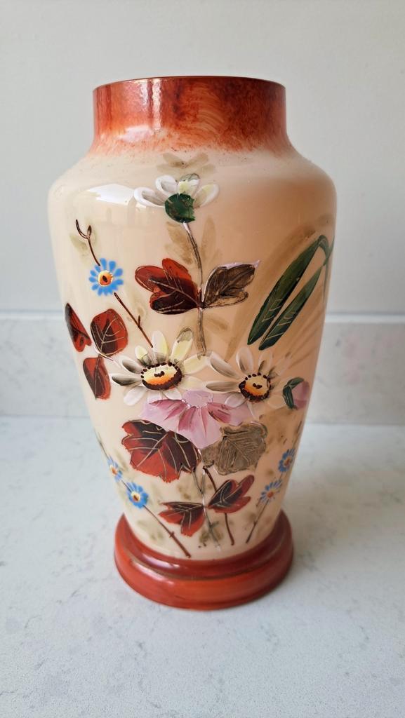 Prachtige vaas opaline., Antiek en Kunst, Antiek | Vazen, Ophalen of Verzenden