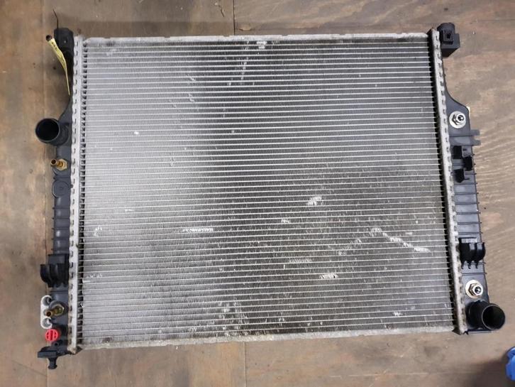 Radiateur en condensor W164 ML A2515000304 A2515000054, Auto-onderdelen, Motor en Toebehoren, Mercedes-Benz, Gebruikt, Ophalen