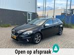 Volvo V40 2.0 D4 Summum Business 2014 R-Design, Auto's, Euro 5, Gebruikt, Zwart, Bedrijf