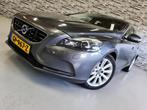 Volvo V40 1.6 D2 Summum *Leder*Trekhaak*Nieuwe APK*NAP*!, Voorwielaandrijving, Euro 5, Gebruikt, 4 cilinders