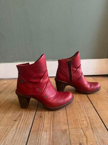 El Naturalista rode leren enkellaarzen maat 36 izgst! beschikbaar voor biedingen