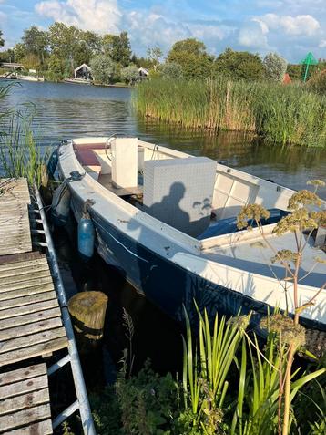 Stalen sloep werkboot sleepboot 7 meter 6 cylinder diesel  beschikbaar voor biedingen