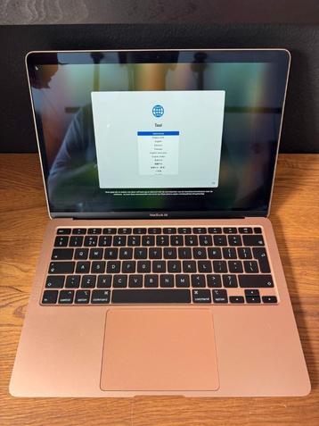 Macbook Air 13” 2020 | 1.1 i3 | 8 GB | 256 GB SSD | BTW beschikbaar voor biedingen