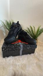 Jordan Schoenen tijger42 - Maat Onbekend, Kleding | Heren, Schoenen, Ophalen of Verzenden, Gedragen, Zwart, Sneakers of Gympen