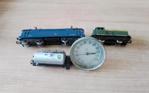2 JOUEF LOKOMOTIEF blauw, groen en BP wagon, Hobby en Vrije tijd, Modeltreinen | N-Spoor, Gebruikt, Locomotief, Gelijkstroom, Jouef