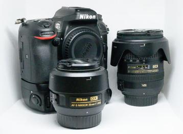 Nikon D7200 Accugrip en twee lenzen beschikbaar voor biedingen