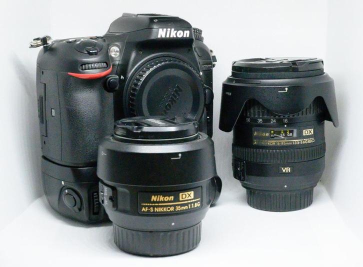 Nikon D7200 Accugrip en twee lenzen, Audio, Tv en Foto, Fotocamera's Digitaal, Gebruikt, Spiegelreflex, Nikon, 4 t/m 7 keer, Ophalen of Verzenden