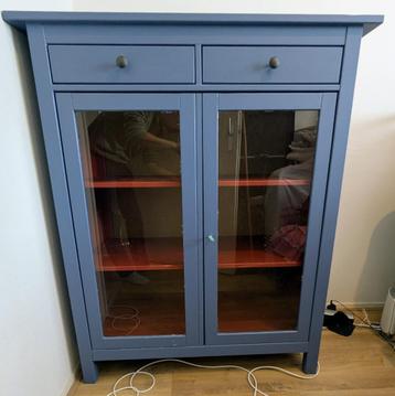 Geverfde IKEA Hemnes vitrinekast / dressoir beschikbaar voor biedingen