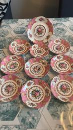 Royal albert, Huis en Inrichting, Keuken | Servies, Ophalen of Verzenden, Zo goed als nieuw, Overige stijlen, Kop(pen) en/of Schotel(s)