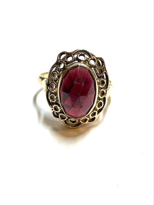 14k gouden ring met een granaatsteen, Sieraden, Tassen en Uiterlijk, Ringen, Zo goed als nieuw, Dame, Kleiner dan 17, Goud, Goud