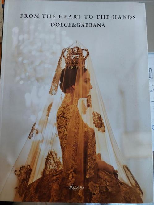 From the heart to the hands, Dolce & Gabbana, Boeken, Kunst en Cultuur | Fotografie en Design, Zo goed als nieuw, Overige onderwerpen
