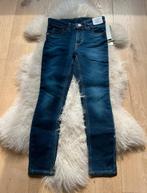 * H&M Spijkerbroek Jongens Mt. 134 * Nieuw *, Broek, H&M, Nieuw, Ophalen of Verzenden