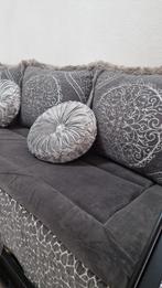 Te koop: Luxe grijze stof voor marokkaanse sedari/bank., Huis en Inrichting, Ophalen of Verzenden, Gebruikt, Vierpersoons of meer