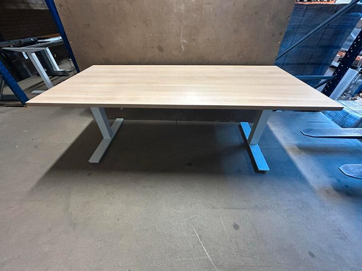 Ergowork Pro Zit-Sta Bureau 180x80cm, Huis en Inrichting, Bureaus, Bureau, Ophalen