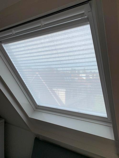 Velux verduisterende rolgordijnen plus plisse, 2 stuks wit, Huis en Inrichting, Stoffering | Gordijnen en Lamellen, Nieuw, Minder dan 100 cm