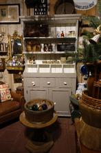 Grutterskast/vakkenkast Taupe, Ophalen, Zo goed als nieuw