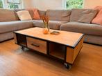 Xooon Kinna Houten Salontafel met Lade en Wielen, Huis en Inrichting, Tafels | Salontafels, Ophalen, 100 tot 150 cm, Eikenhout