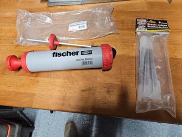 Blaasbalg om chemische ankers te plaatsen.  beschikbaar voor biedingen