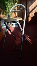 Hoge, opvouwbare kruk, Ophalen, Gebruikt, Staal