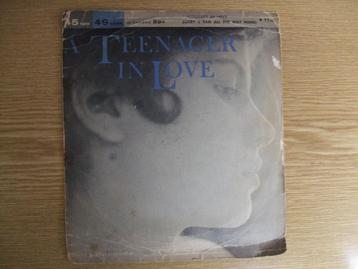 BELL RECORDS 114  JOHNNY NEWTON & THE TAGS   SORRY / A TEENA beschikbaar voor biedingen