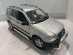 Mercedes Benz ML 320 Maisto 1:18 modelauto (P103), Hobby en Vrije tijd, Modelauto's | 1:18, Ophalen of Verzenden, Zo goed als nieuw