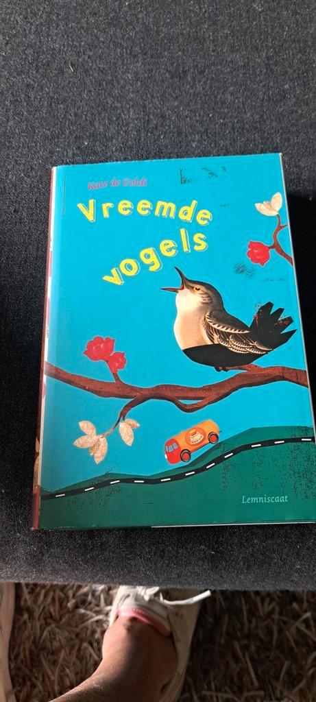 Kate de Goldi - Vreemde vogels, Boeken, Kinderboeken | Jeugd | 10 tot 12 jaar, Zo goed als nieuw, Fictie, Ophalen of Verzenden
