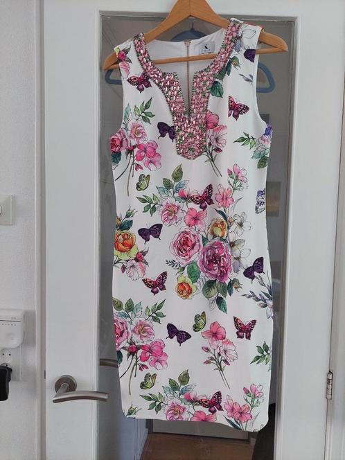 K-design jurk maat S  nieuwstaat, Kleding | Dames, Jurken, Nieuw, Maat 36 (S), Wit, Knielengte, Ophalen of Verzenden