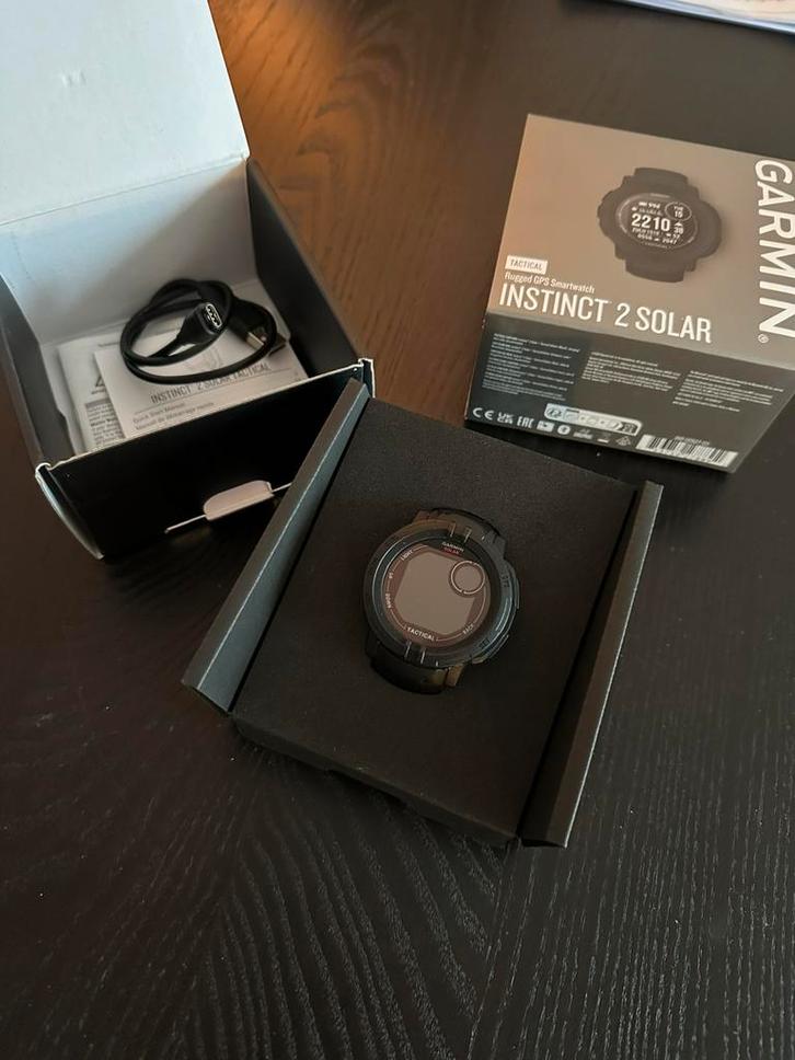 Garmin instinct 2 solar tactical, Sieraden, Tassen en Uiterlijk, Sporthorloges, Zo goed als nieuw, Android, Zwart, Waterdicht