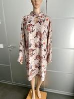 J415 Comma maat 40=M jurk gevoerd  jurkje beige/bruin/wit, Kleding | Dames, Jurken, Maat 38/40 (M), Beige, Zo goed als nieuw, Knielengte