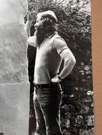Fotograaf J.S.Lewinski portretfoto Allan Davie jaren 70, Antiek en Kunst, Kunst | Tekeningen en Foto's, Verzenden
