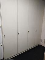 Grote witte opbergkast met sloten, Ophalen of Verzenden, Gebruikt