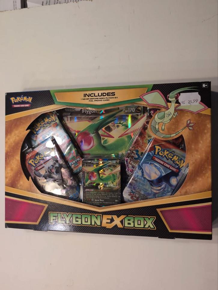 Pokémon Flygon EX Box - 2015, Verzamelen, Transformers, Nieuw, Overige generaties, Overige rassen, Ophalen of Verzenden