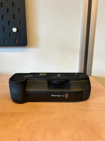 Blackmagic pocket pro battery grip beschikbaar voor biedingen
