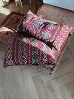 2 Handgeweven Kelim Kussens uit Marrakech, Ophalen, Zo goed als nieuw, Rood, Rechthoekig