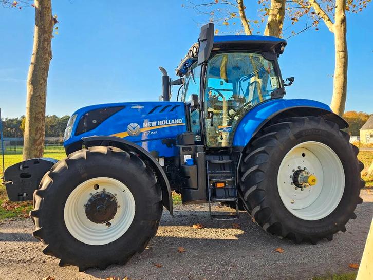 New Holland T7.230 AC Auto Command T7.225 T7.245 T7.260 T7.2, Zakelijke goederen, Agrarisch | Tractoren, 2500 tot 5000, New Holland