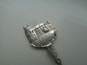 lepeltje VELP KASTEEL ROZENDAAL beschikbaar voor biedingen