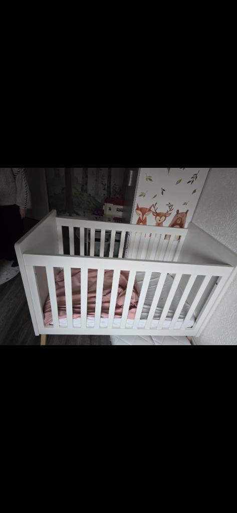 Ledikant, Kinderen en Baby's, Kinderkamer | Bedden, Zo goed als nieuw, Minder dan 140 cm, 70 tot 85 cm, Lattenbodem, Matras, Ophalen