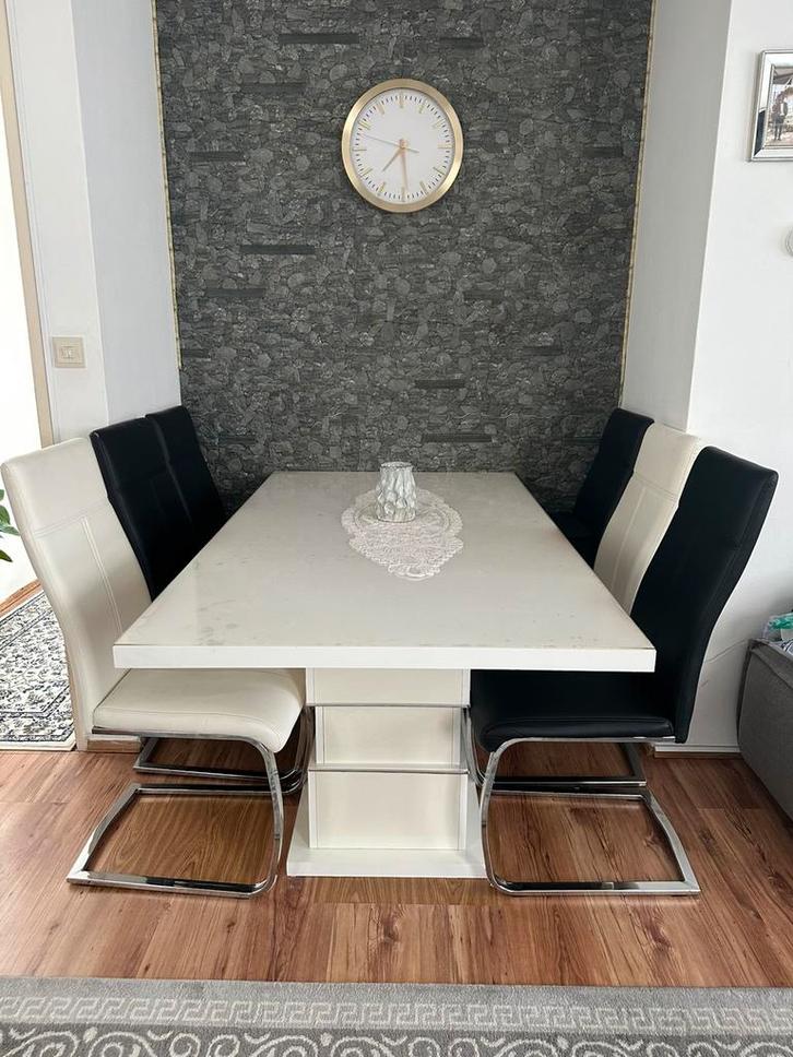 eetkamerstoelen, kunstleer metaal onderstel, Huis en Inrichting, Complete eetkamers, Gebruikt, Ophalen of Verzenden