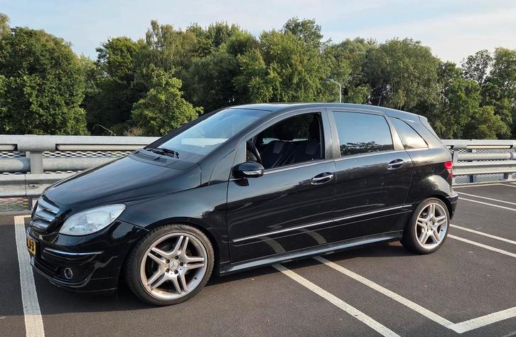 Luxe B TURBO+ AMG Sportwielen+ AMG uitbouw.Automaat, Auto's, Mercedes-Benz, Particulier, B-Klasse, ABS, Achteruitrijcamera, Adaptieve lichten