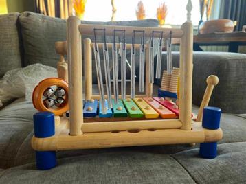 I'm Toy Houten Muziekcenter beschikbaar voor biedingen