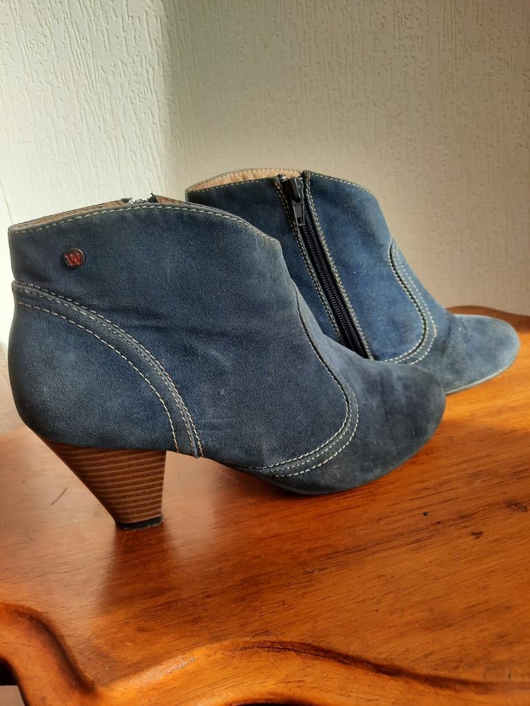 Kittige blauwe laarsjes 39, Kleding | Dames, Schoenen, Blauw, Lage of Enkellaarzen, Ophalen of Verzenden, Zo goed als nieuw