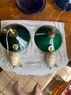 Twee antieke hanglampjes groen glas 26 cm., Antiek en Kunst, Antiek | Lampen, Ophalen of Verzenden