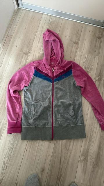 Nike vest maat L beschikbaar voor biedingen