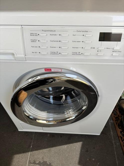 Miele wasmachine SoftCare System W 3933, Witgoed en Apparatuur, Wasmachines, Gebruikt, Voorlader, 6 tot 8 kg, 85 tot 90 cm, 1600 toeren of meer