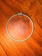 Pandora Armbandje Hartsluiting 17cm, Gebruikt, Ophalen of Verzenden, Met bedels of kralen, Zilver