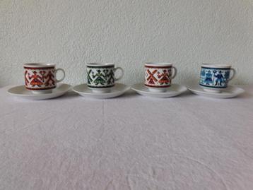 4 Vintage kopjes en schoteltjes van Bavaria met afbeel vierk beschikbaar voor biedingen