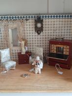 Antieke en oude meubeltjes, popjes poppenhuis, Ophalen of Verzenden