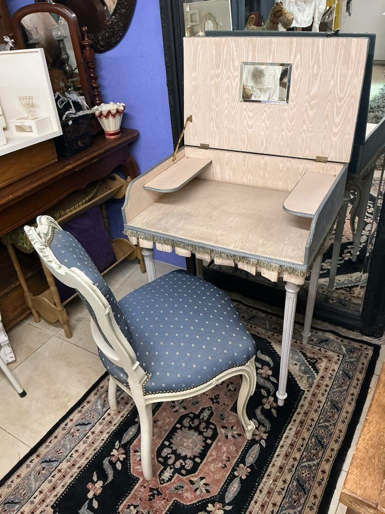 Antiek frans  kaptafeltje met antiek stoeltje, Antiek en Kunst, Curiosa en Brocante, Ophalen